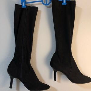 Tall suede black boots